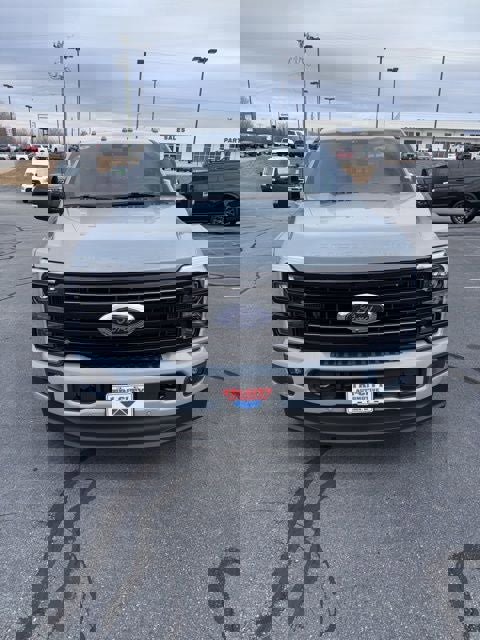 New 2026 Ford F350 Platinum w/ FX4 Off-Road Package image 35