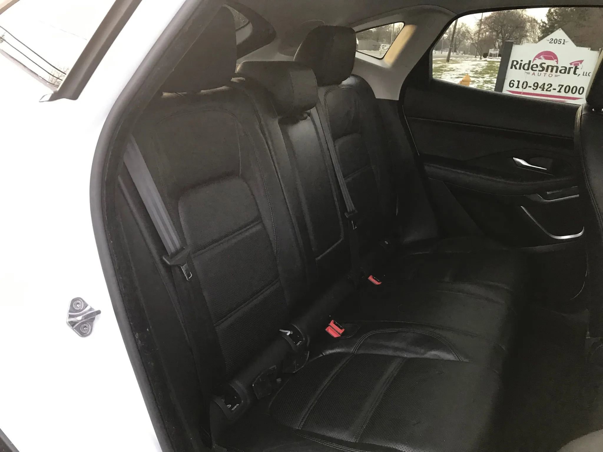 Used 2018 Jaguar E-PACE S image 55