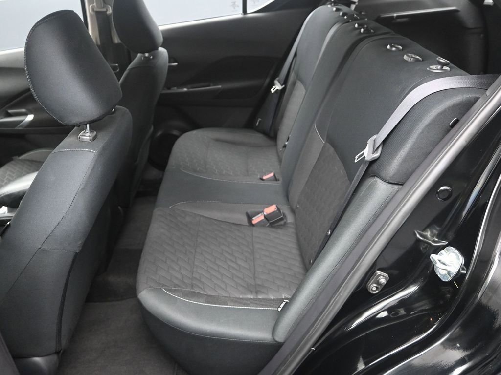 Used 2024 Nissan Kicks SV image 28