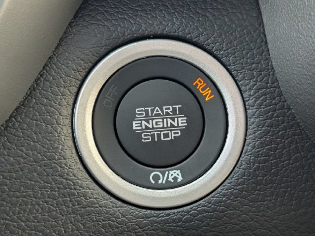New 2026 RAM 3500 Big Horn AWD/4WD image 32