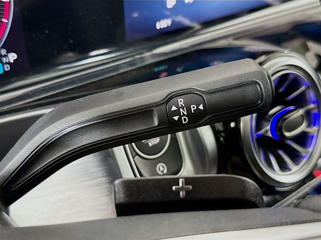 Used 2026 Mercedes-Benz GLB 250 4MATIC image 16