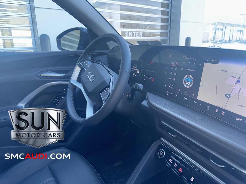 Used 2025 Audi Q5 Premium w/ Convenience Package image 39