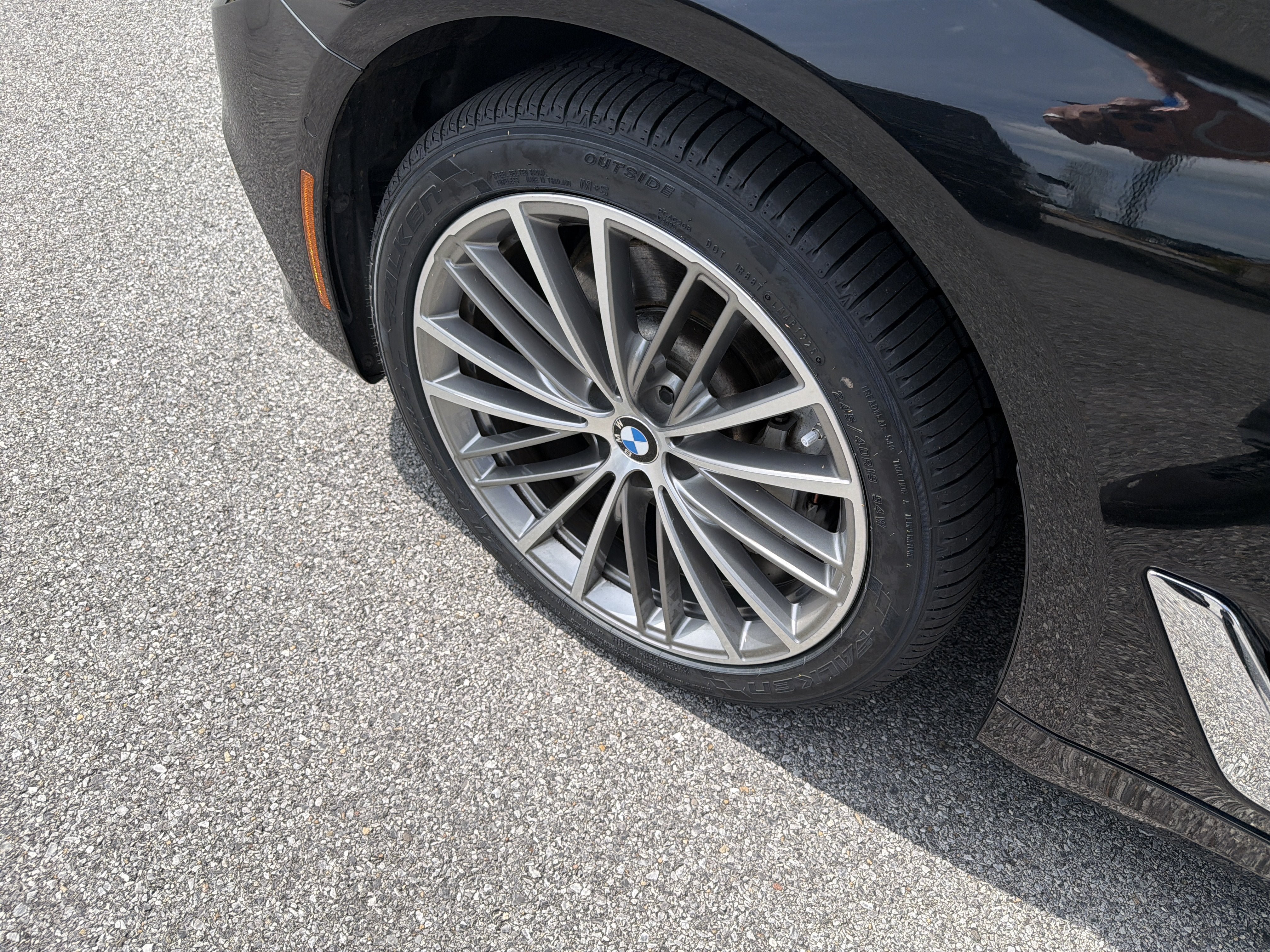 Used 2019 BMW 530i xDrive AWD/4WD image 12