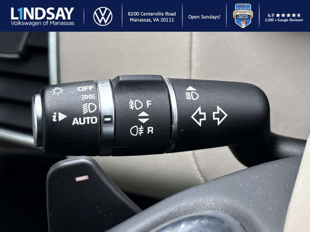 Used 2017 Land Rover Discovery HSE image 22