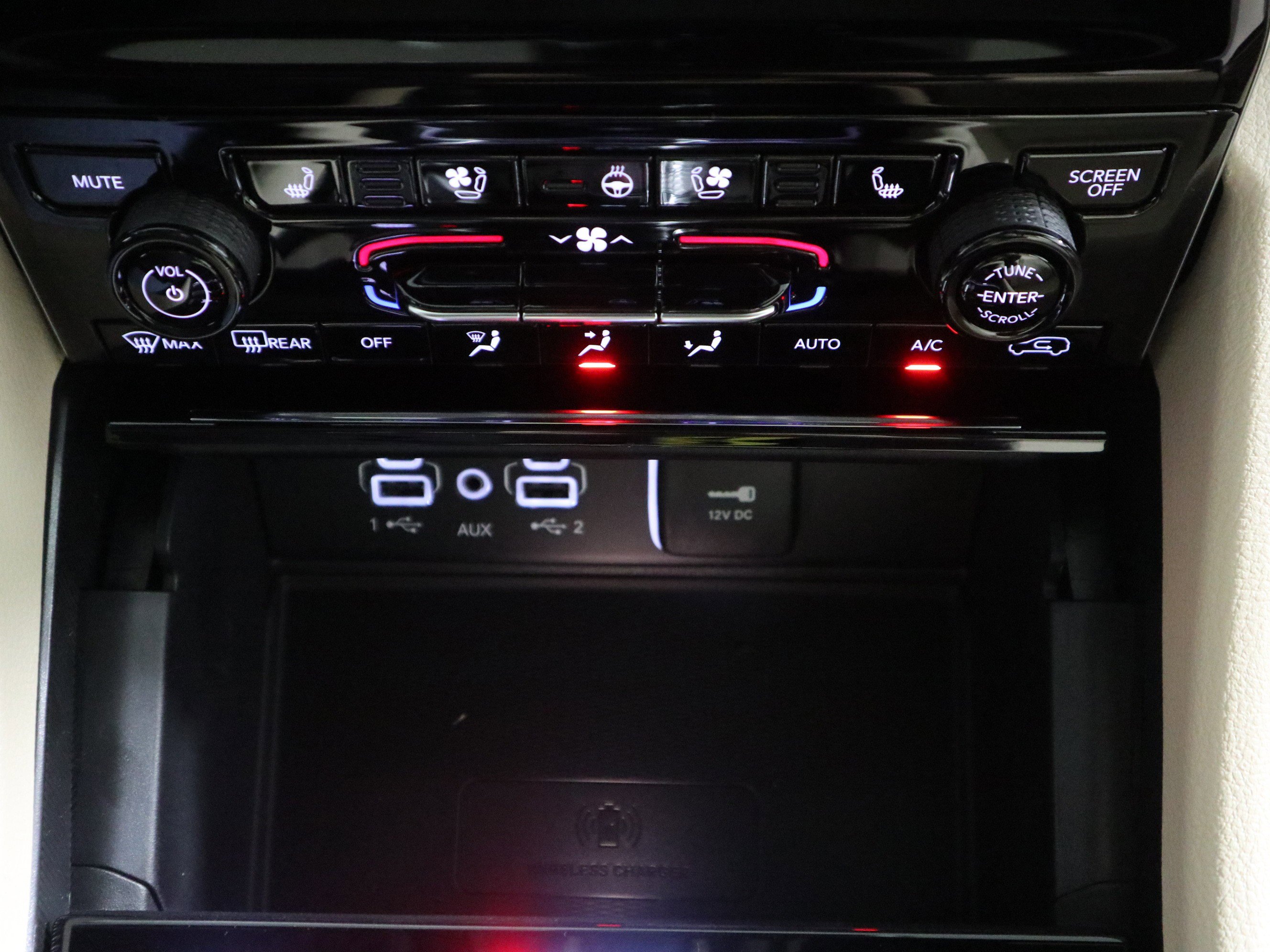 New 2025 Jeep Grand Cherokee Limited w/ Luxury Tech Group II image 25