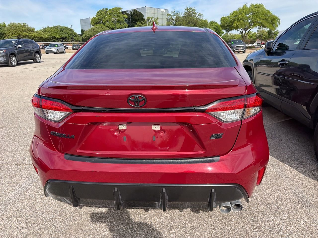 Used 2025 Toyota Corolla SE image 7