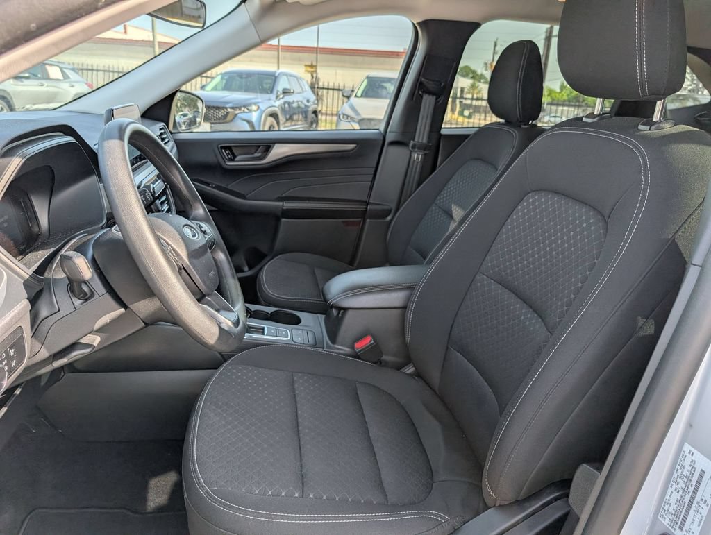 Used 2025 Ford Escape Active AWD/4WD image 34
