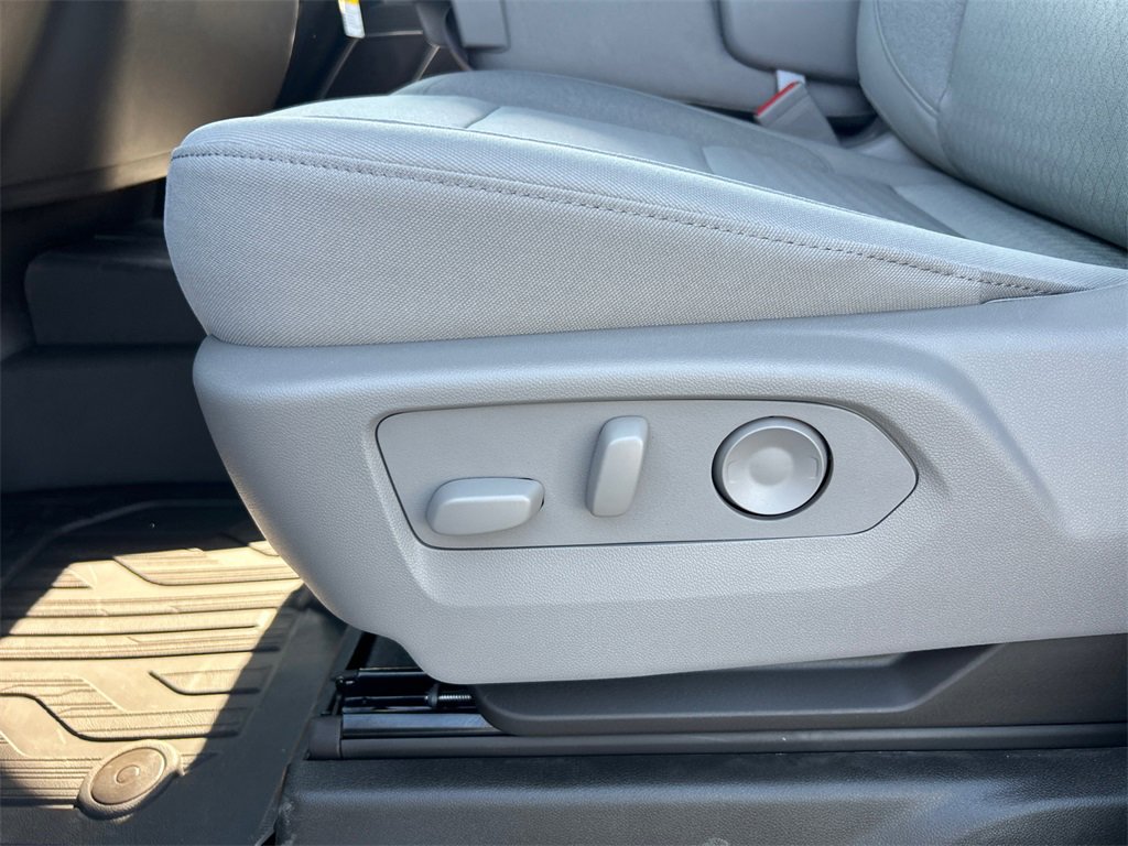 New 2026 GMC Sierra 3500 SLE image 16