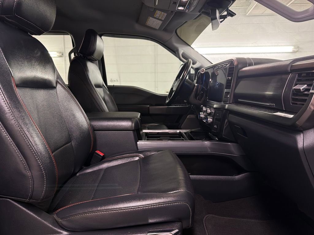 Used 2024 Ford F250 Lariat w/ Chrome Package image 27