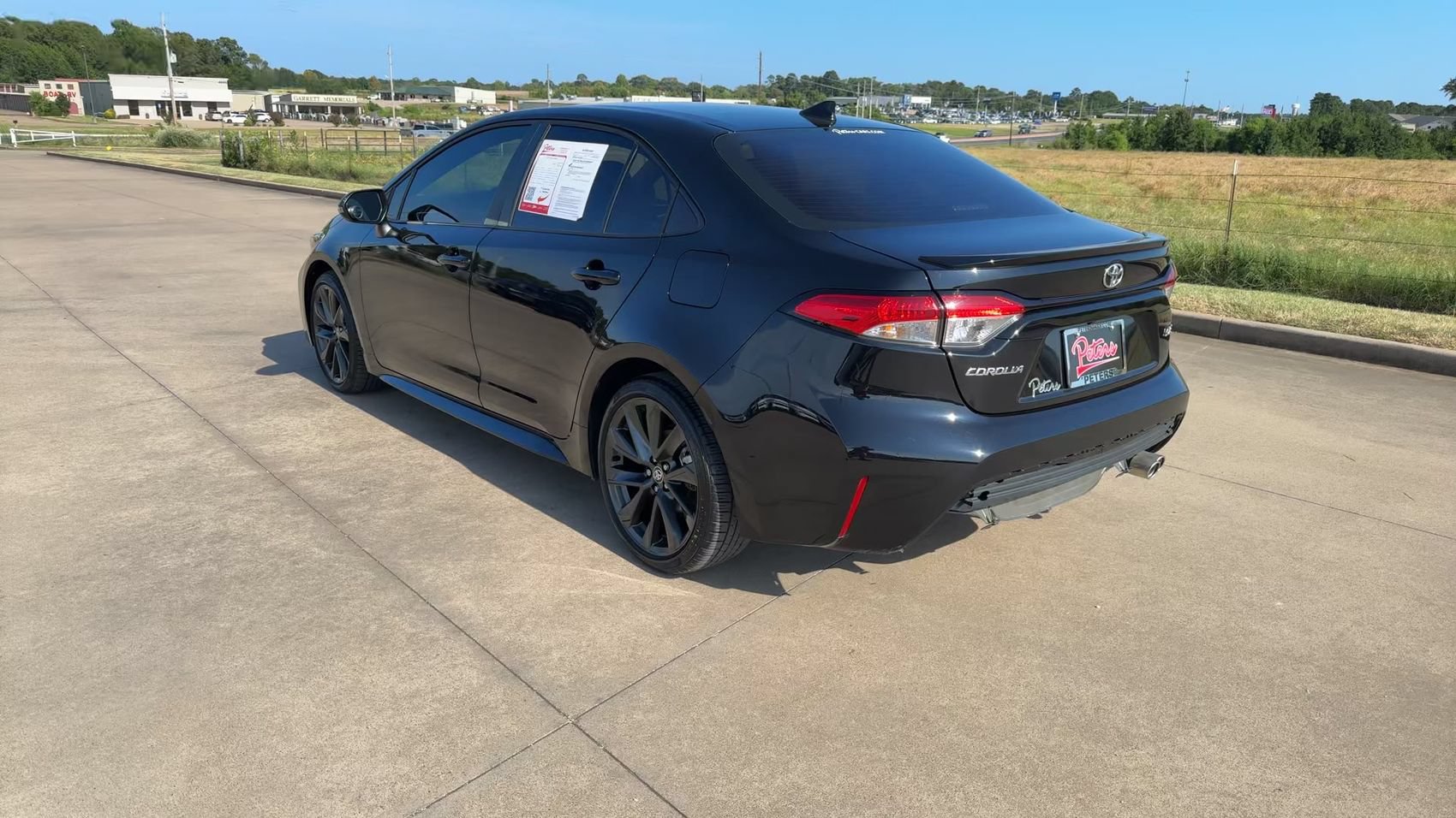 Used 2025 Toyota Corolla SE FWD image 7