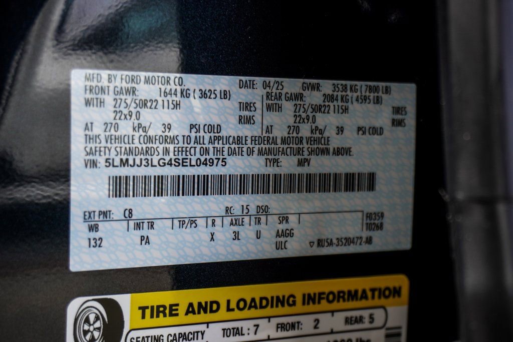 Used 2025 Lincoln Navigator L Reserve image 47