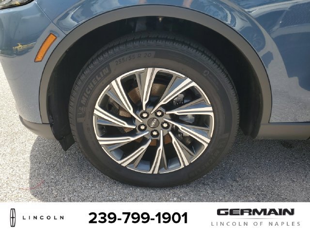 New 2026 Lincoln Aviator AWD image 12