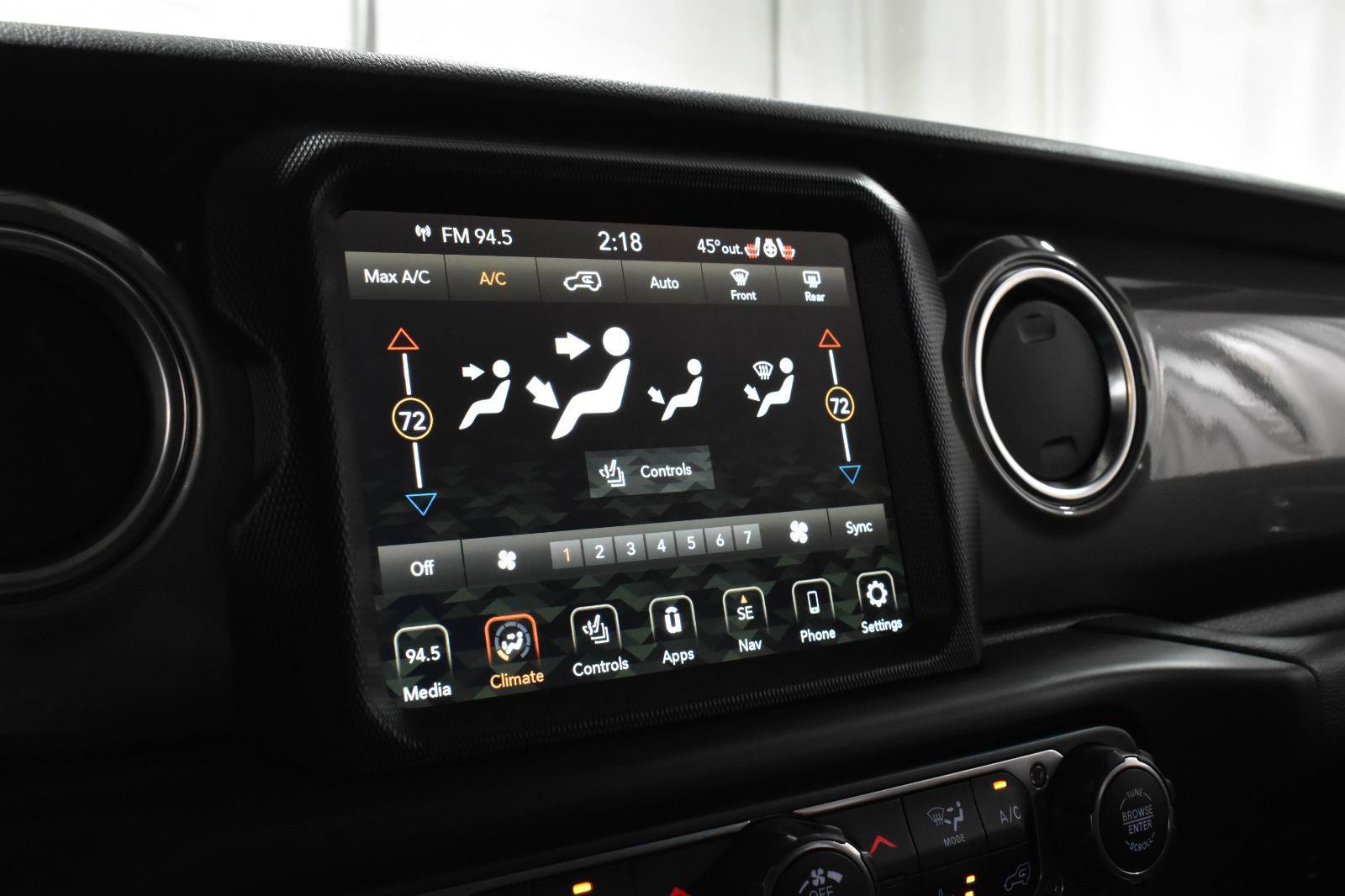 Used 2022 Jeep Wrangler Unlimited Sahara w/ LED Lighting Group image 14