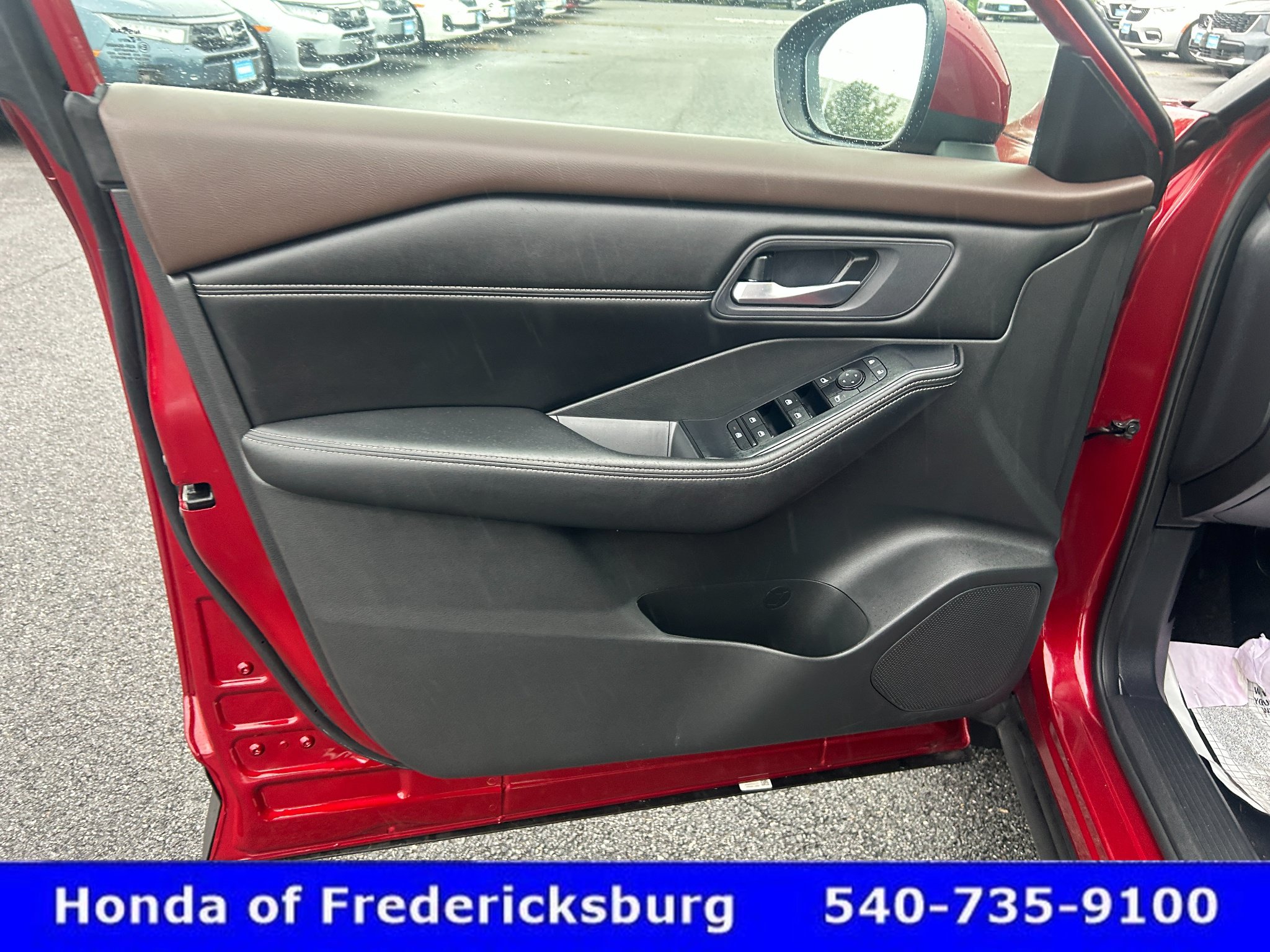 Used 2023 Nissan Rogue SV w/ SV Premium B Package AWD/4WD image 10