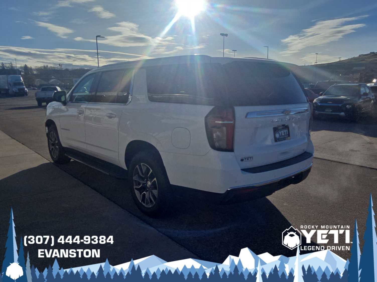 Used 2021 Chevrolet Suburban LT w/ LT Signature Package image 5