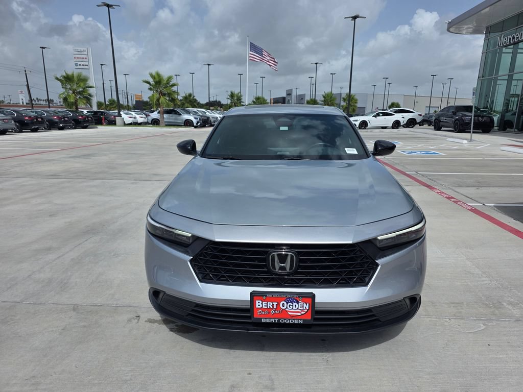 Used 2024 Honda Accord Sport image 2