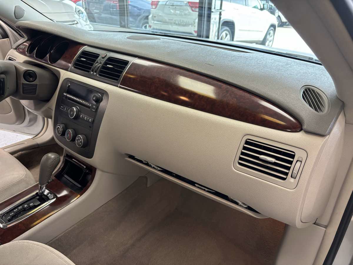 Used 2007 Buick Lucerne CX FWD image 14