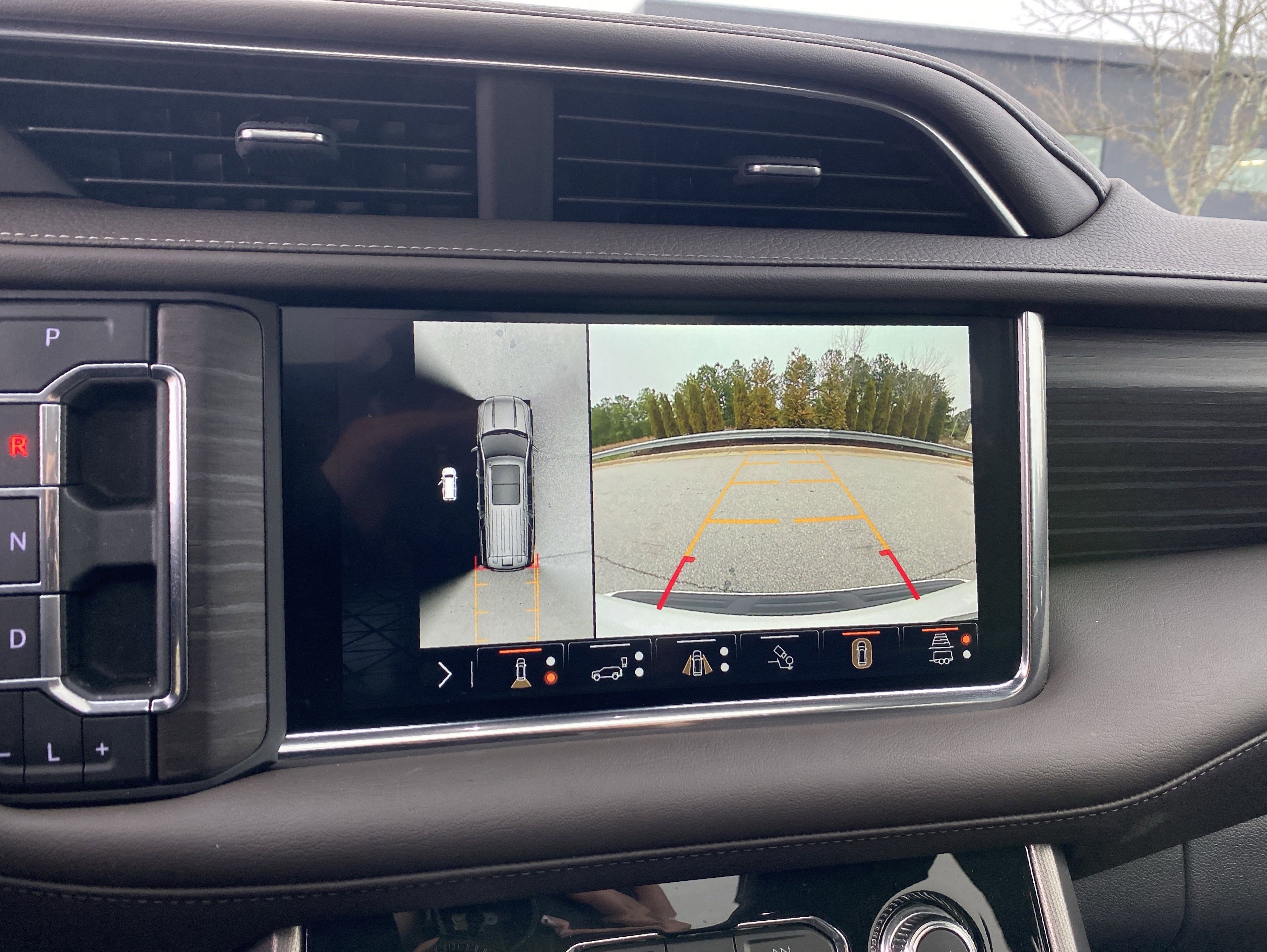 Used 2024 GMC Yukon Denali w/ Denali Reserve Package image 38