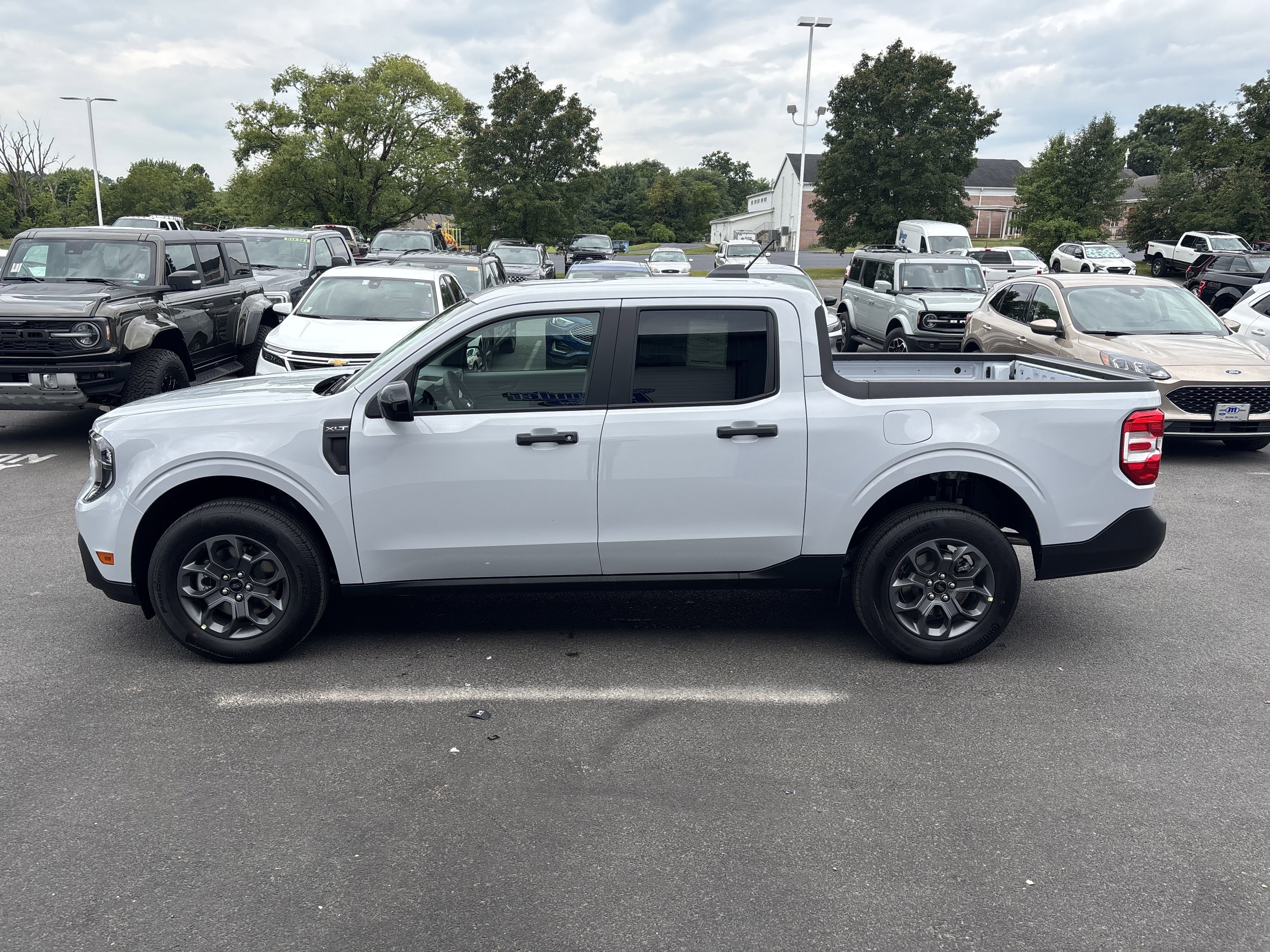 New 2025 Ford Maverick XLT w/ XLT Luxury Package image 7
