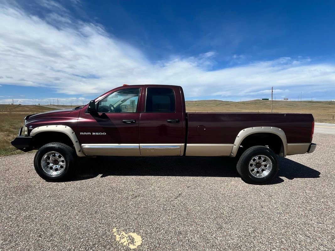 Used 2004 Dodge Ram 2500 Truck SLT w/ Trailer Tow Group AWD/4WD image 2