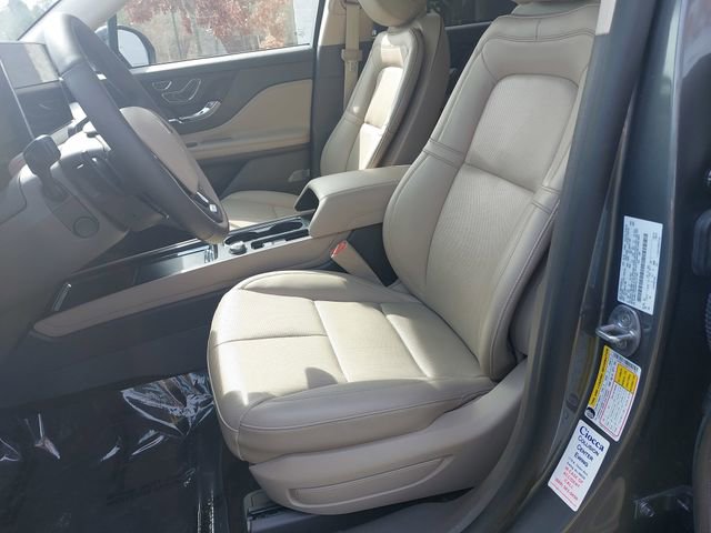Used 2023 Lincoln Corsair AWD w/ Equipment Group 101A image 15