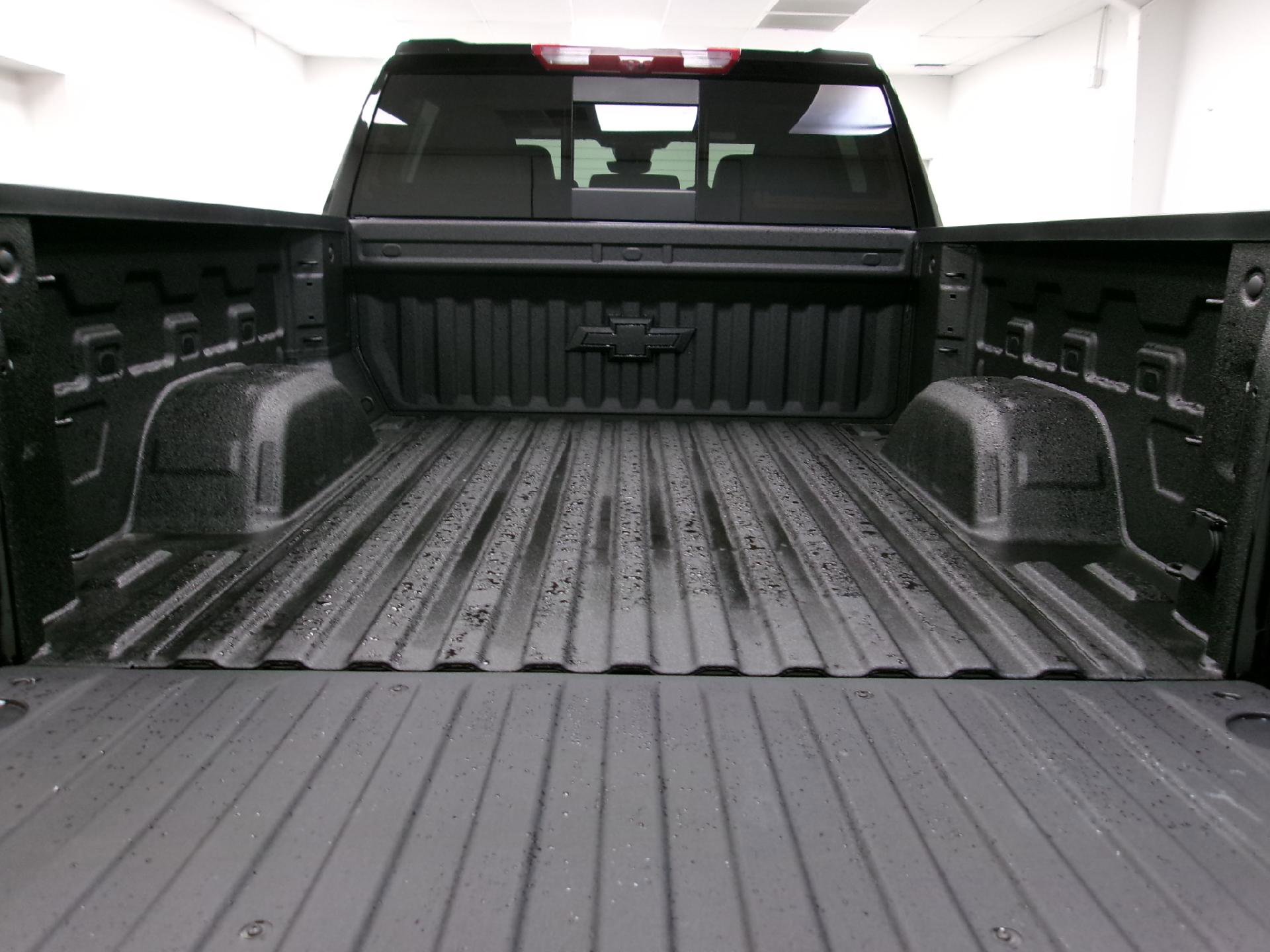 New 2026 Chevrolet Silverado 1500 High Country w/ Midnight Edition image 11