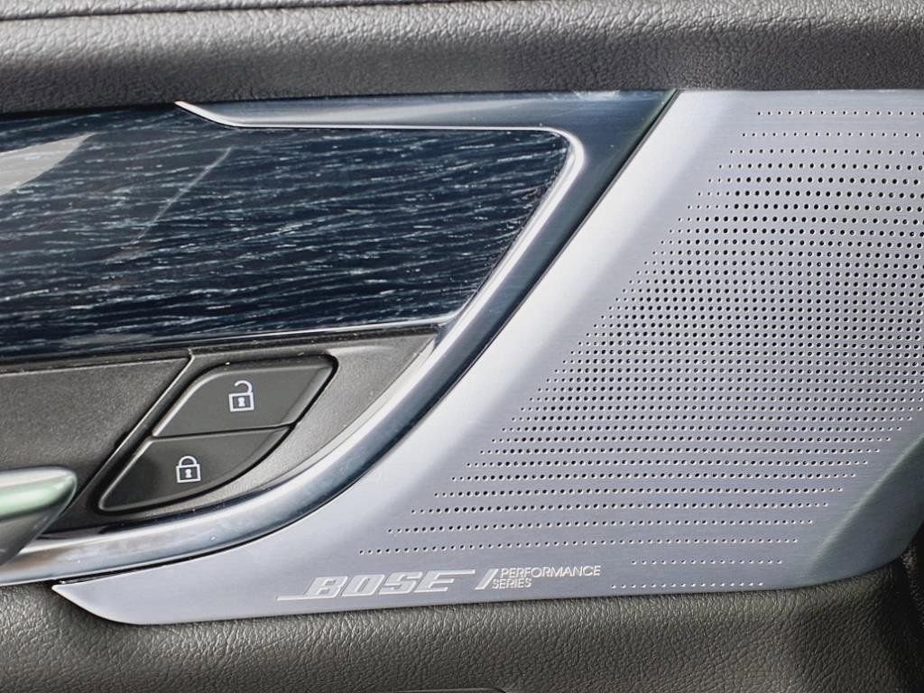 Certified 2025 Cadillac XT5 Premium Luxury image 10