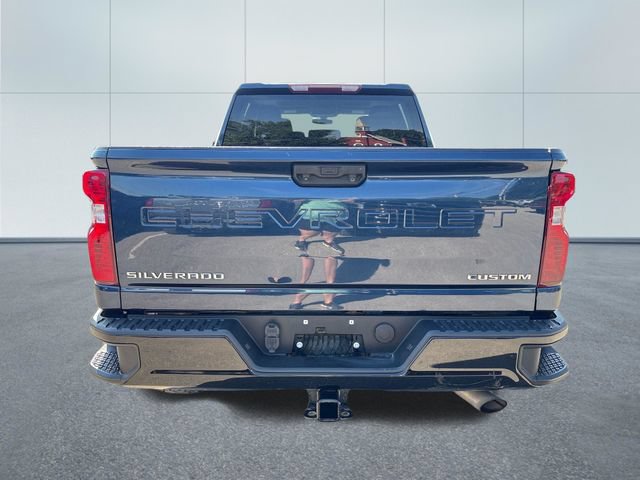 Used 2022 Chevrolet Silverado 2500 Custom w/ Custom Convenience Package AWD/4WD video 3