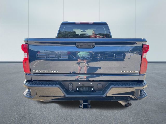 Used 2022 Chevrolet Silverado 2500 Custom w/ Custom Convenience Package AWD/4WD image 3