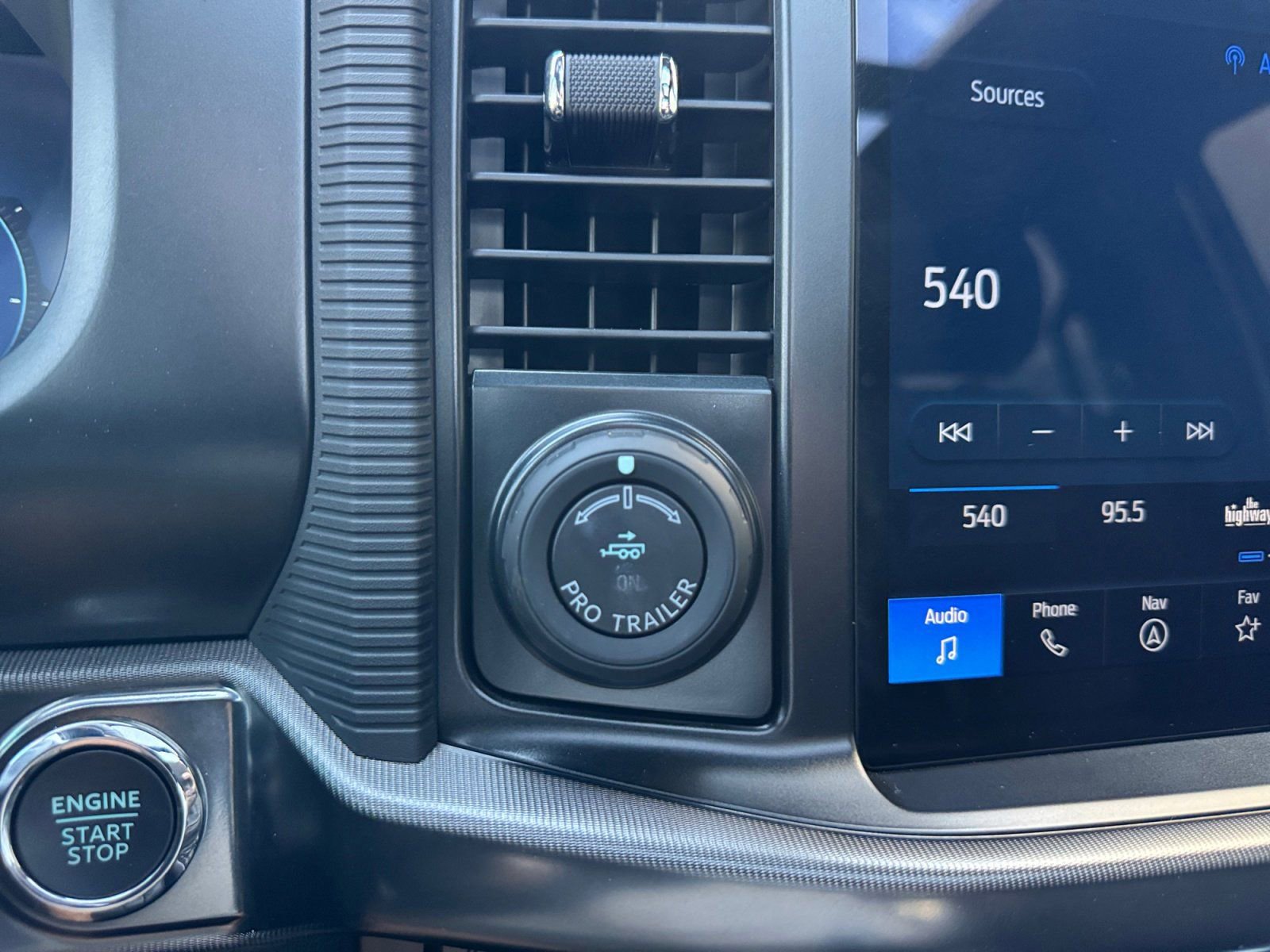 Certified 2025 Ford F150 Raptor image 26