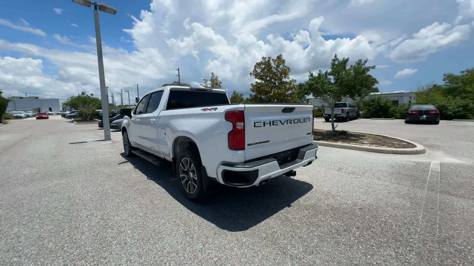 Used 2022 Chevrolet Silverado 1500 RST AWD/4WD image 6