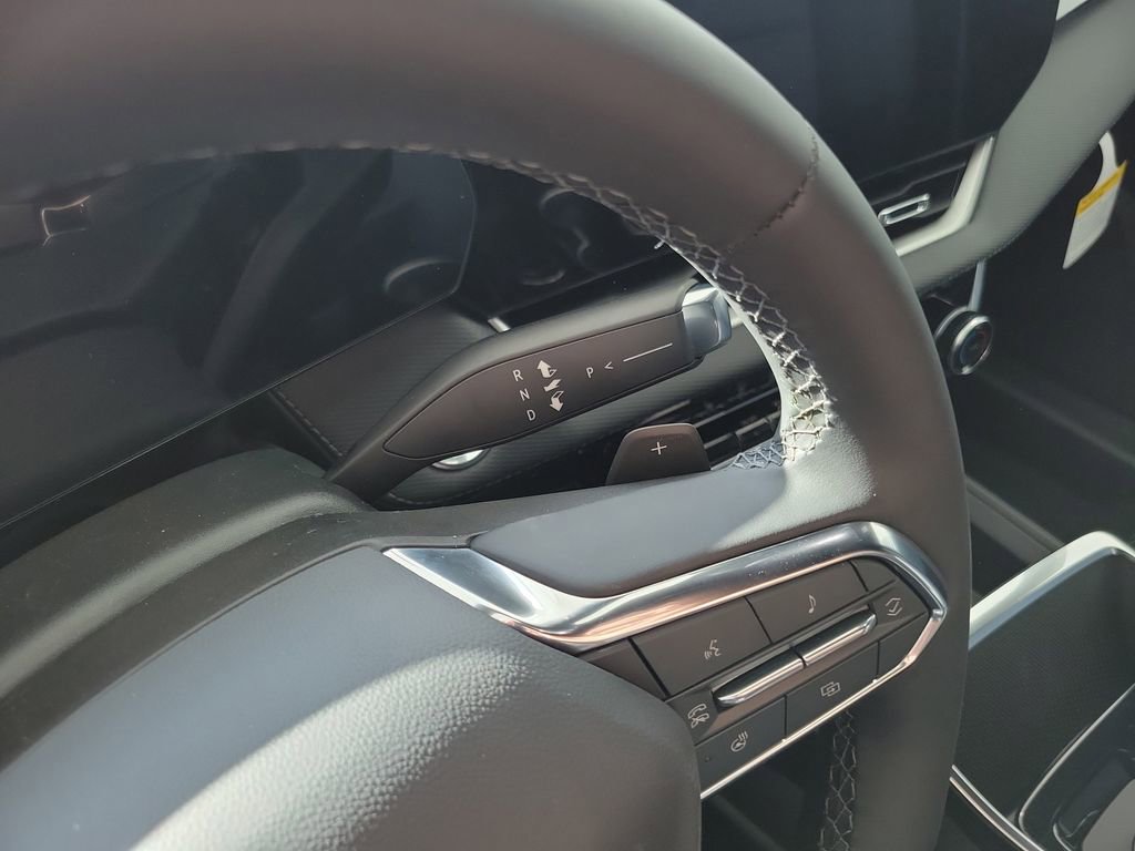 New 2026 Chevrolet Equinox LT w/ Safety and Technology Package image 23