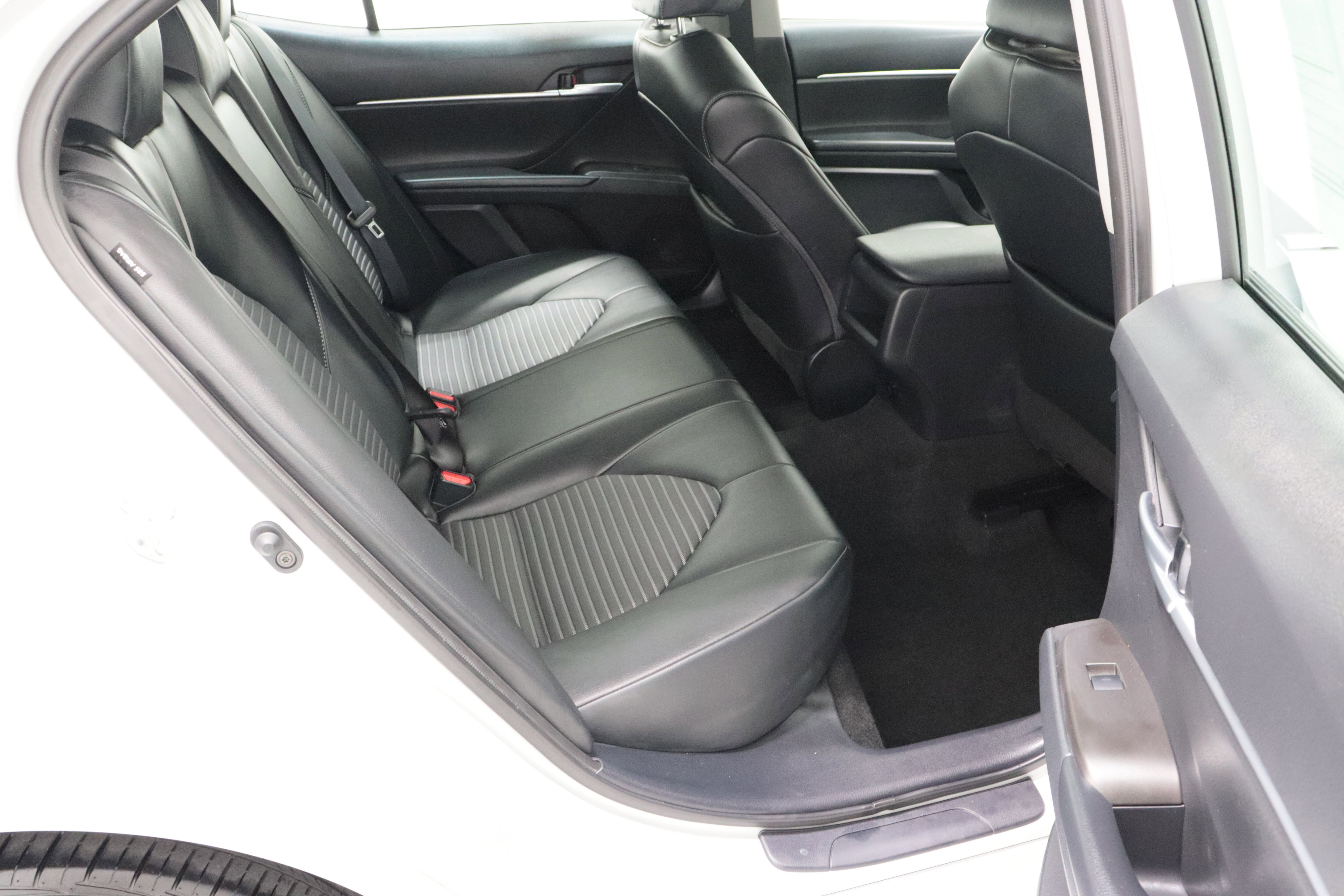 Used 2023 Toyota Camry SE image 31