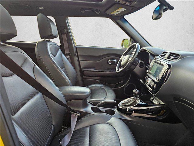 Used 2014 Kia Soul ! w/ Sun & Sound Package FWD image 11