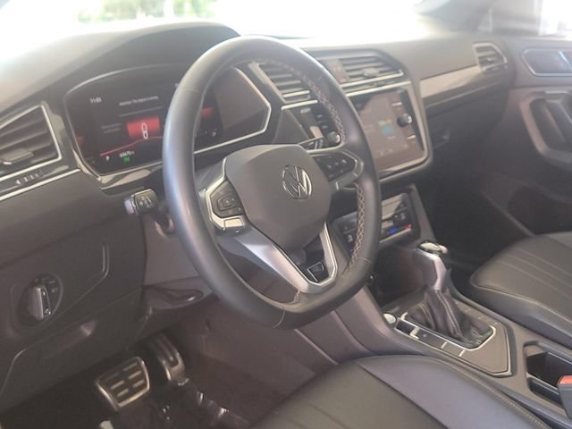 Used 2023 Volkswagen Tiguan SE R-Line FWD image 8
