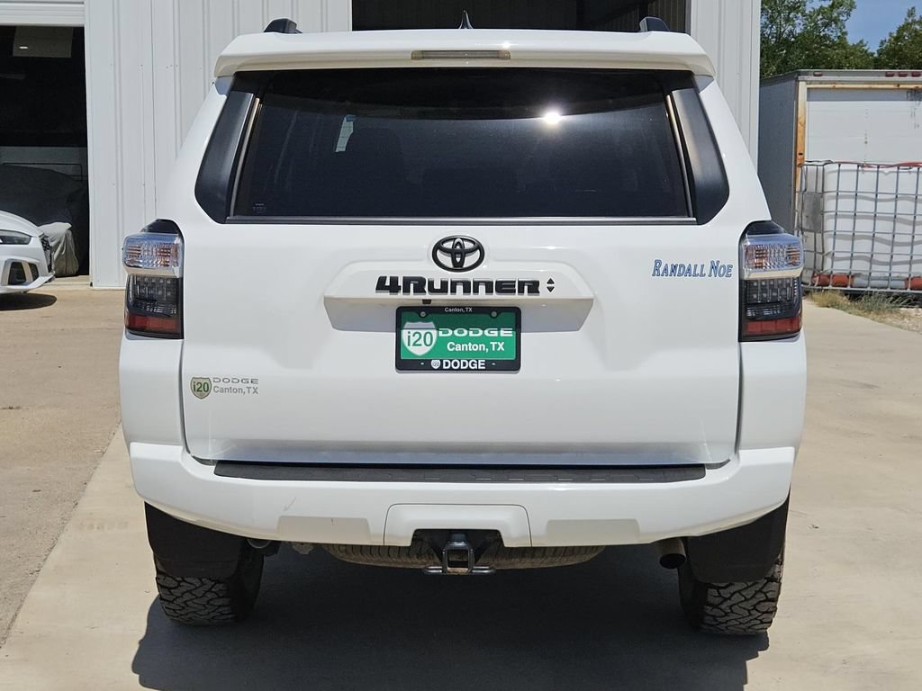 Used 2023 Toyota 4Runner SR5 AWD/4WD image 6