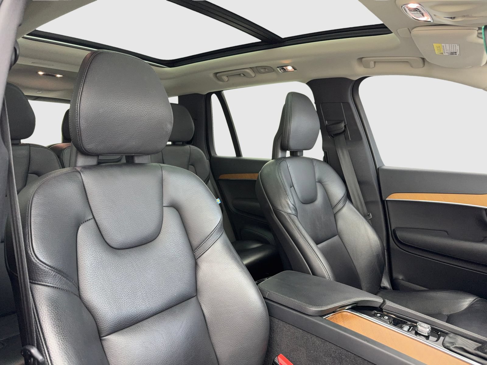 Used 2021 Volvo XC90 T6 Momentum w/ Protection Package Premier AWD/4WD image 43