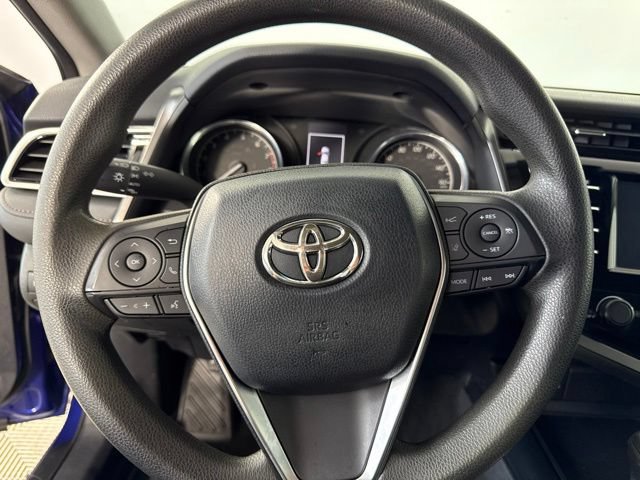 Used 2018 Toyota Camry LE FWD image 18