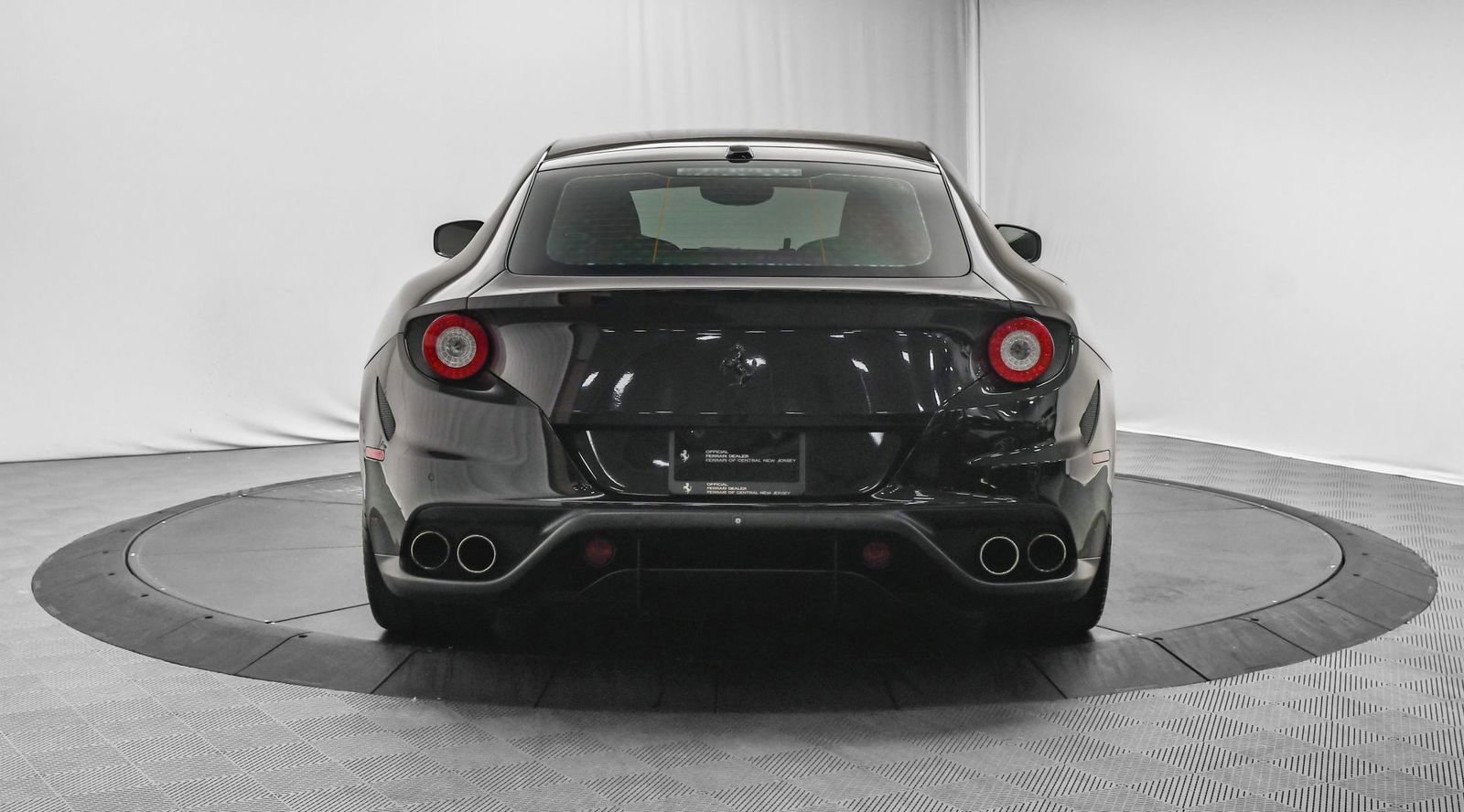 Used 2015 Ferrari FF image 6