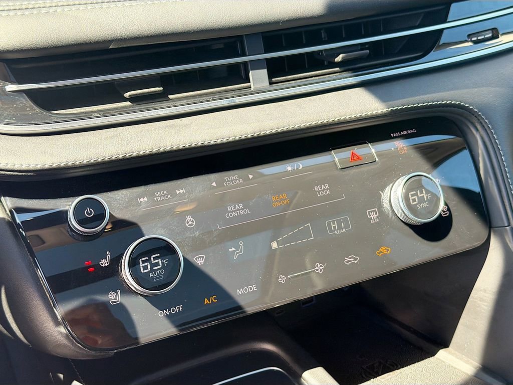 Used 2023 INFINITI QX60 Luxe w/ Cargo Package image 16