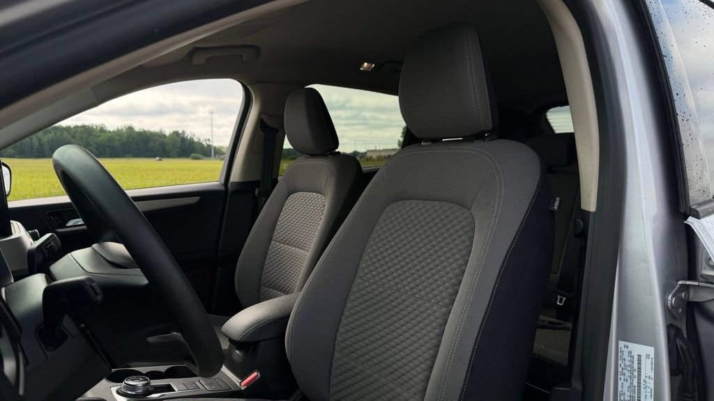 Used 2020 Ford Escape SE FWD image 12