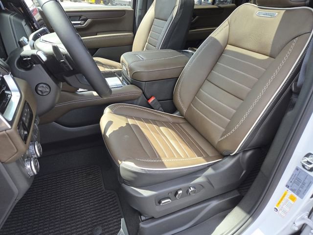 New 2026 GMC Yukon Denali Ultimate AWD/4WD image 39
