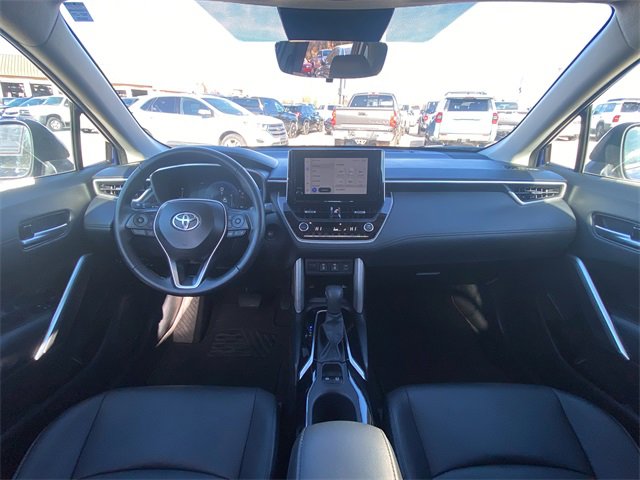 Used 2024 Toyota Corolla Cross XLE image 17