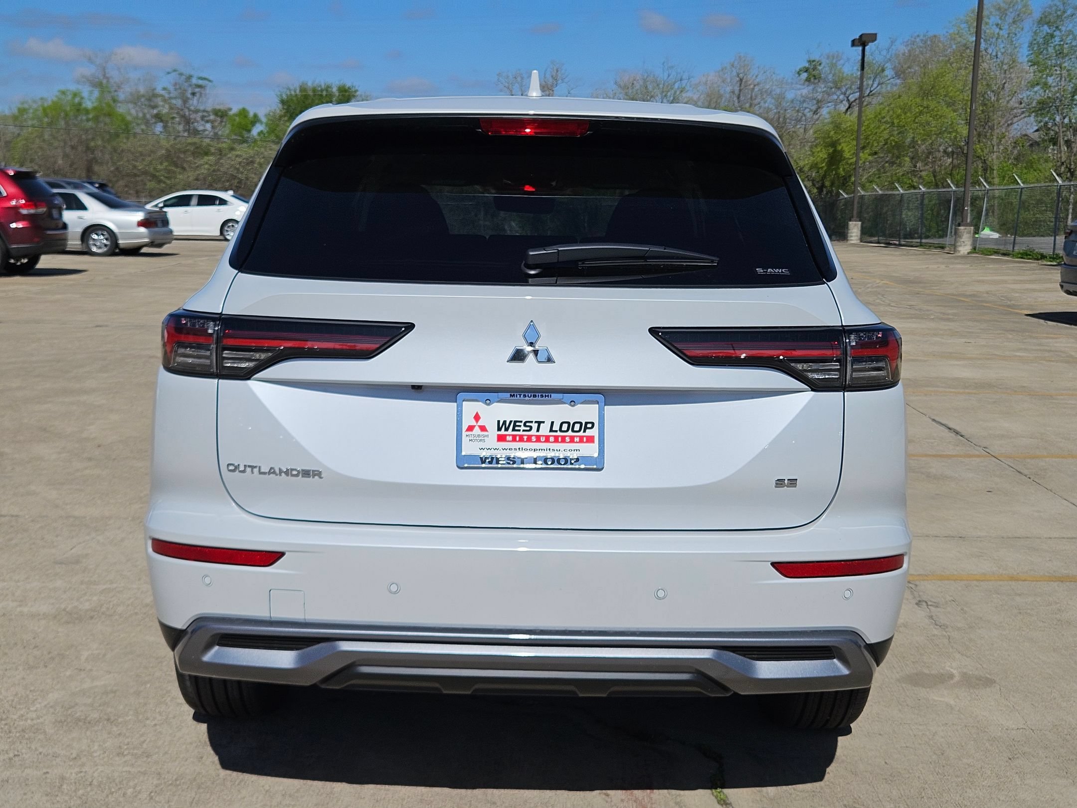 New 2026 Mitsubishi Outlander SE AWD/4WD image 4