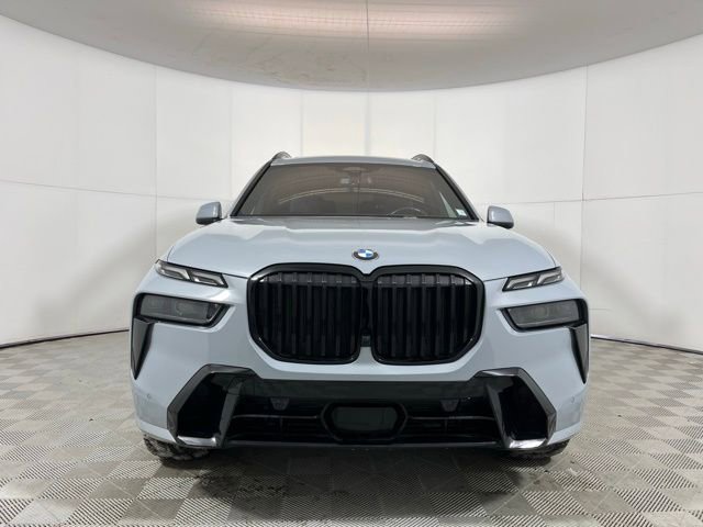 Used 2023 BMW X7 xDrive40i w/ M Sport Package image 2