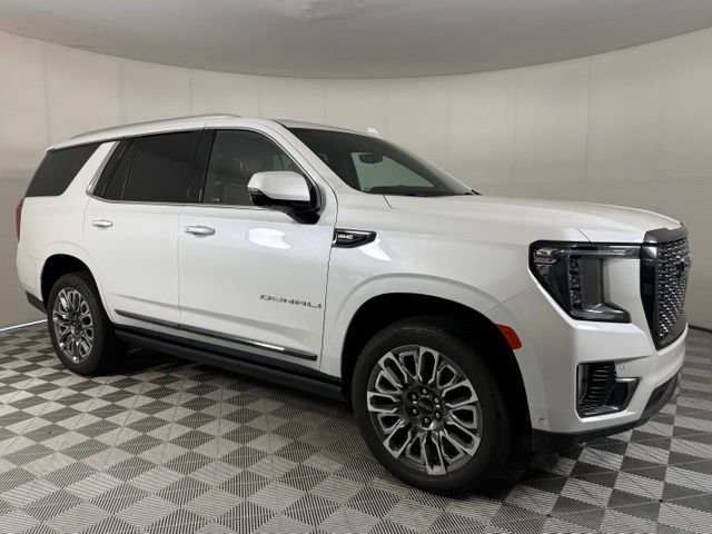 Used 2023 GMC Yukon Denali Ultimate AWD/4WD image 11