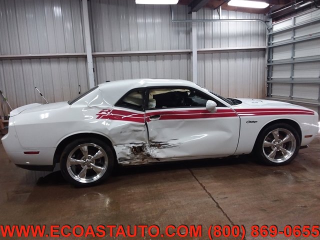Used 2011 Dodge Challenger R/T RWD image 6
