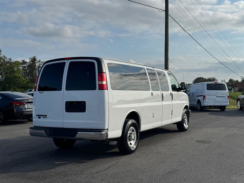 Used 2015 Chevrolet Express 3500 LT w/ LT Preferred Equipment Group image 4