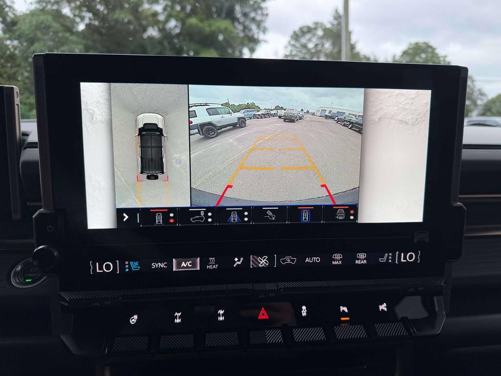 Used 2024 GMC Hummer EV 3X w/ Extreme Off-Road Package AWD/4WD image 30