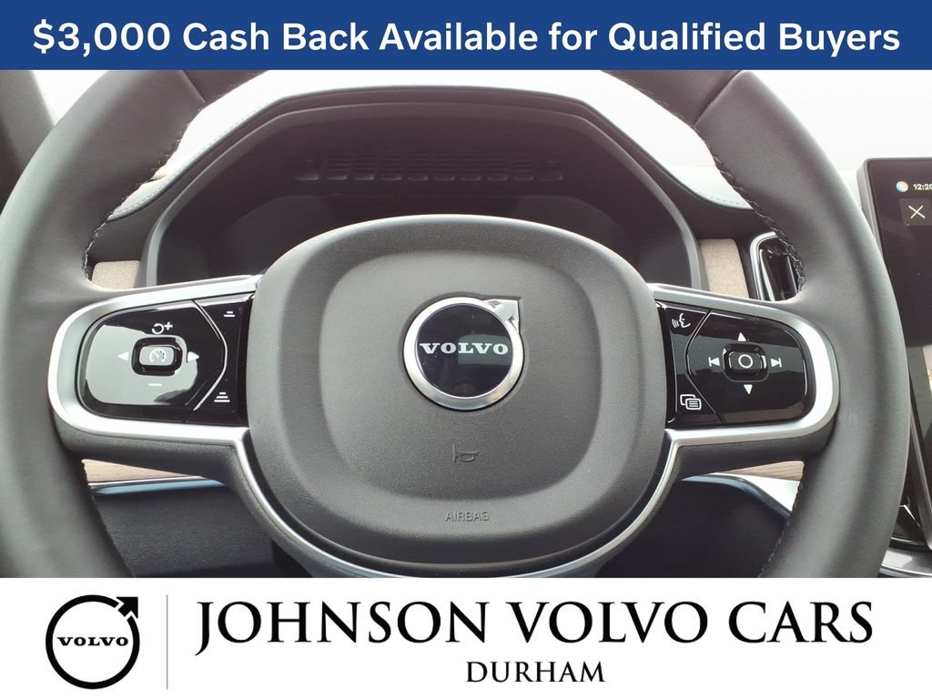 New 2026 Volvo XC90 B6 Plus w/ Protection Package Premier AWD/4WD image 16